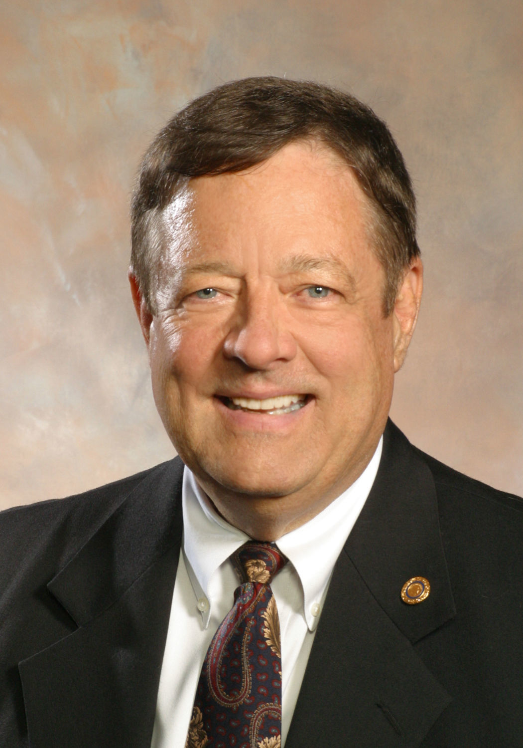 Kenneth "Mike" Steffen